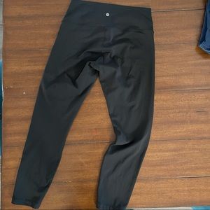 Lulu lemon black crop leggings